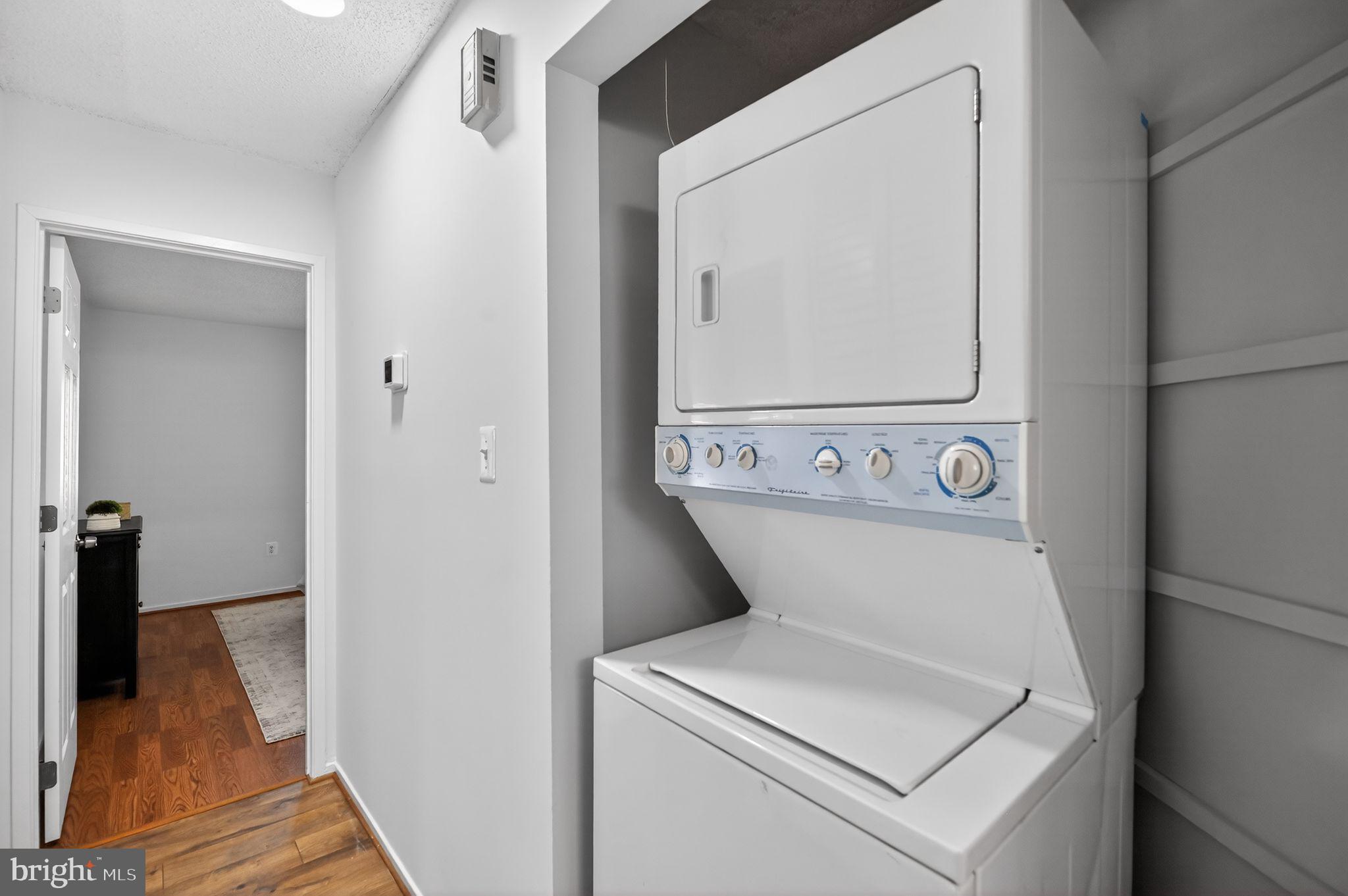 1957 A Villaridge Drive Reston, VA 20191 - Photo 11 of 38