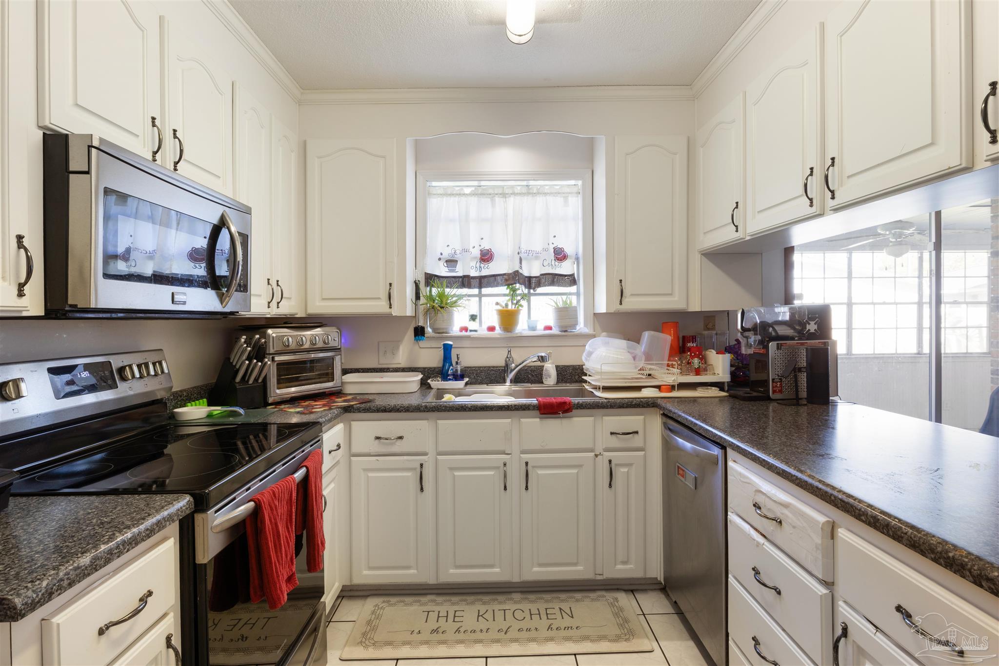 7342 Templeton Road Pensacola, FL 32506 - Photo 13 of 36