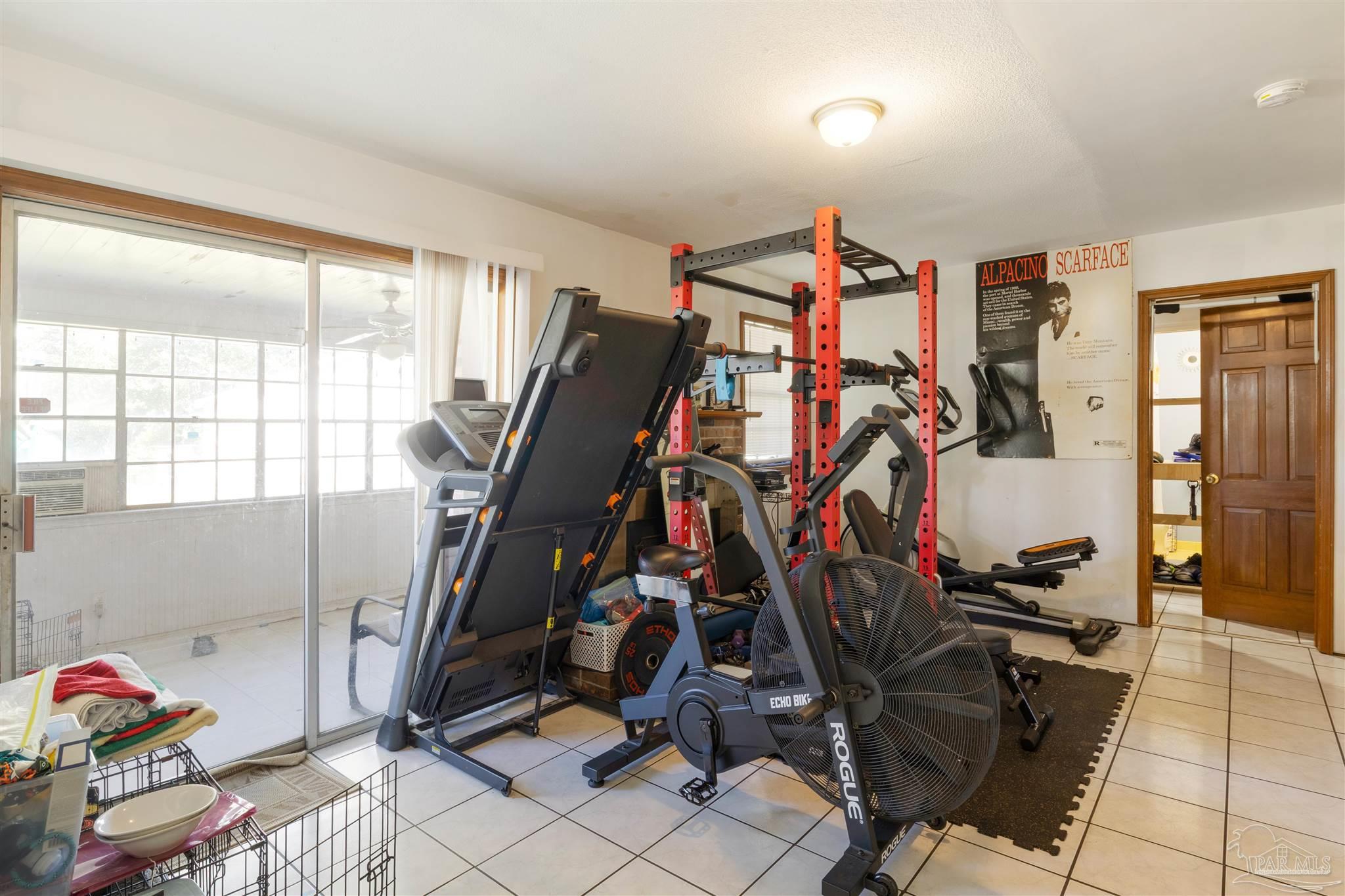 7342 Templeton Road Pensacola, FL 32506 - Photo 15 of 36