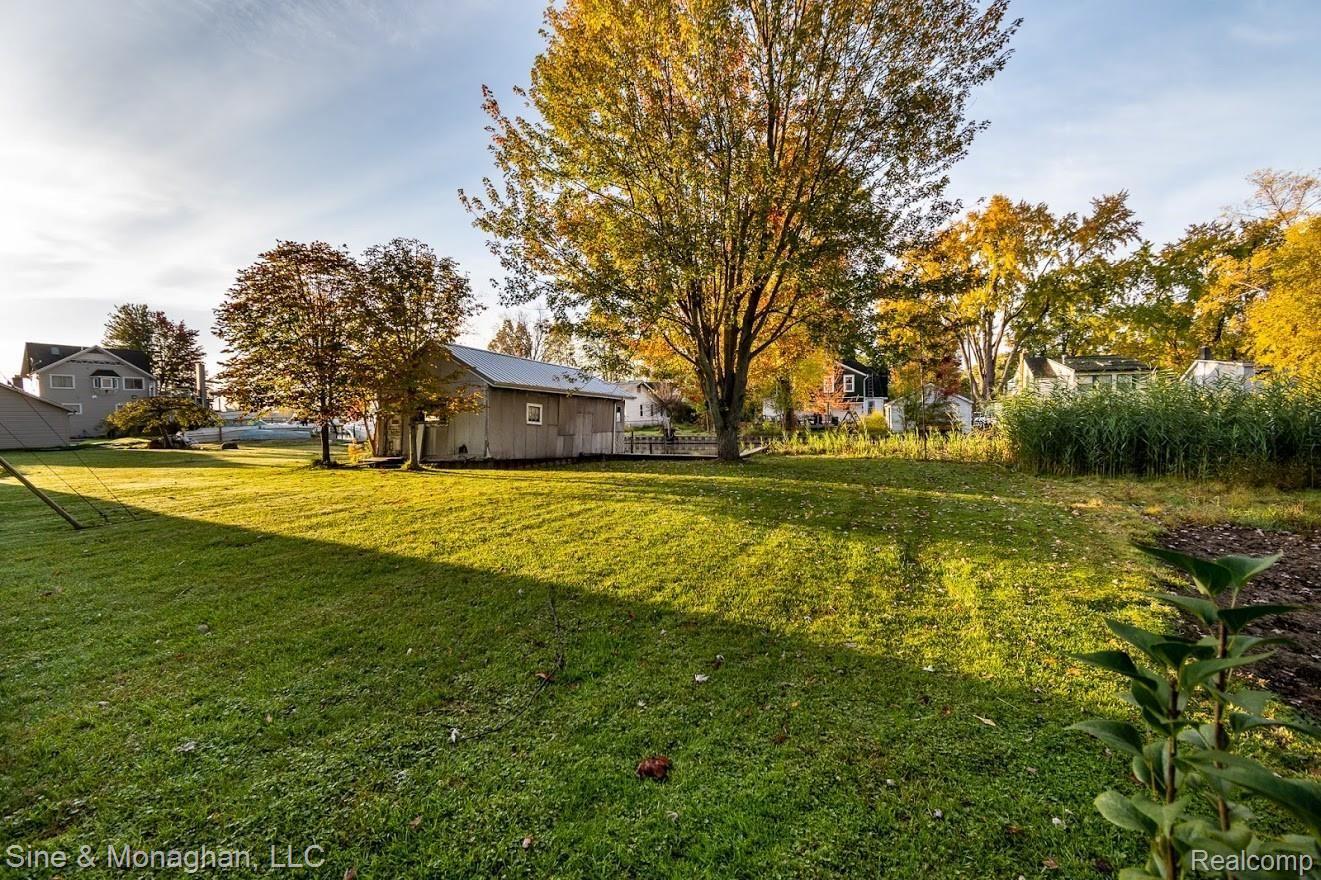 419 Pointe Tremble Road Algonac, MI 48001 - Photo 15 of 55 419-08.jpg