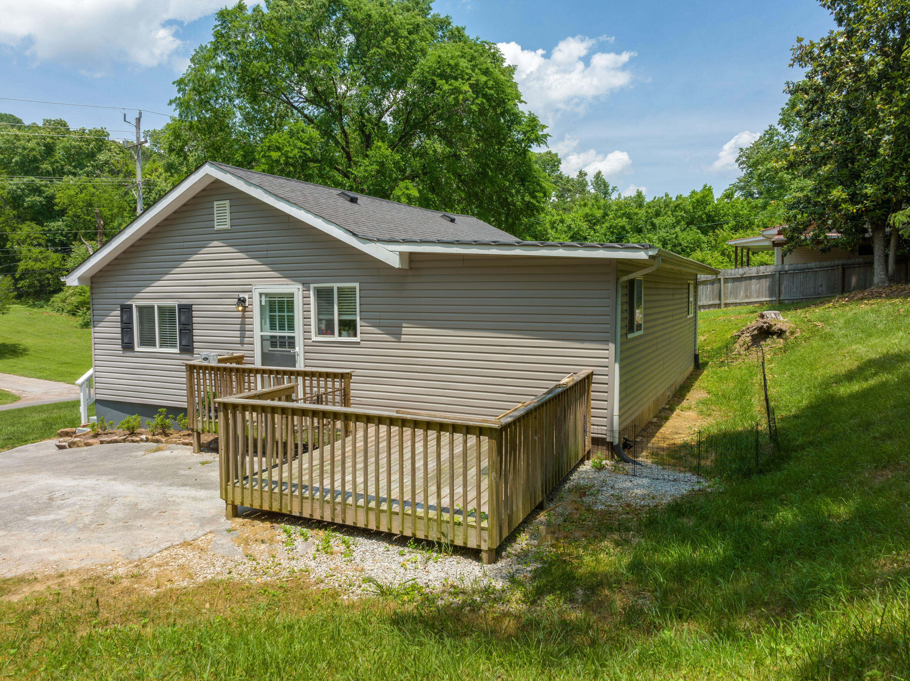 1024 Lullwater Road Chattanooga, TN 37405 - Photo 26 of 36 12 - 1024 Lulwater Rd - Aerials