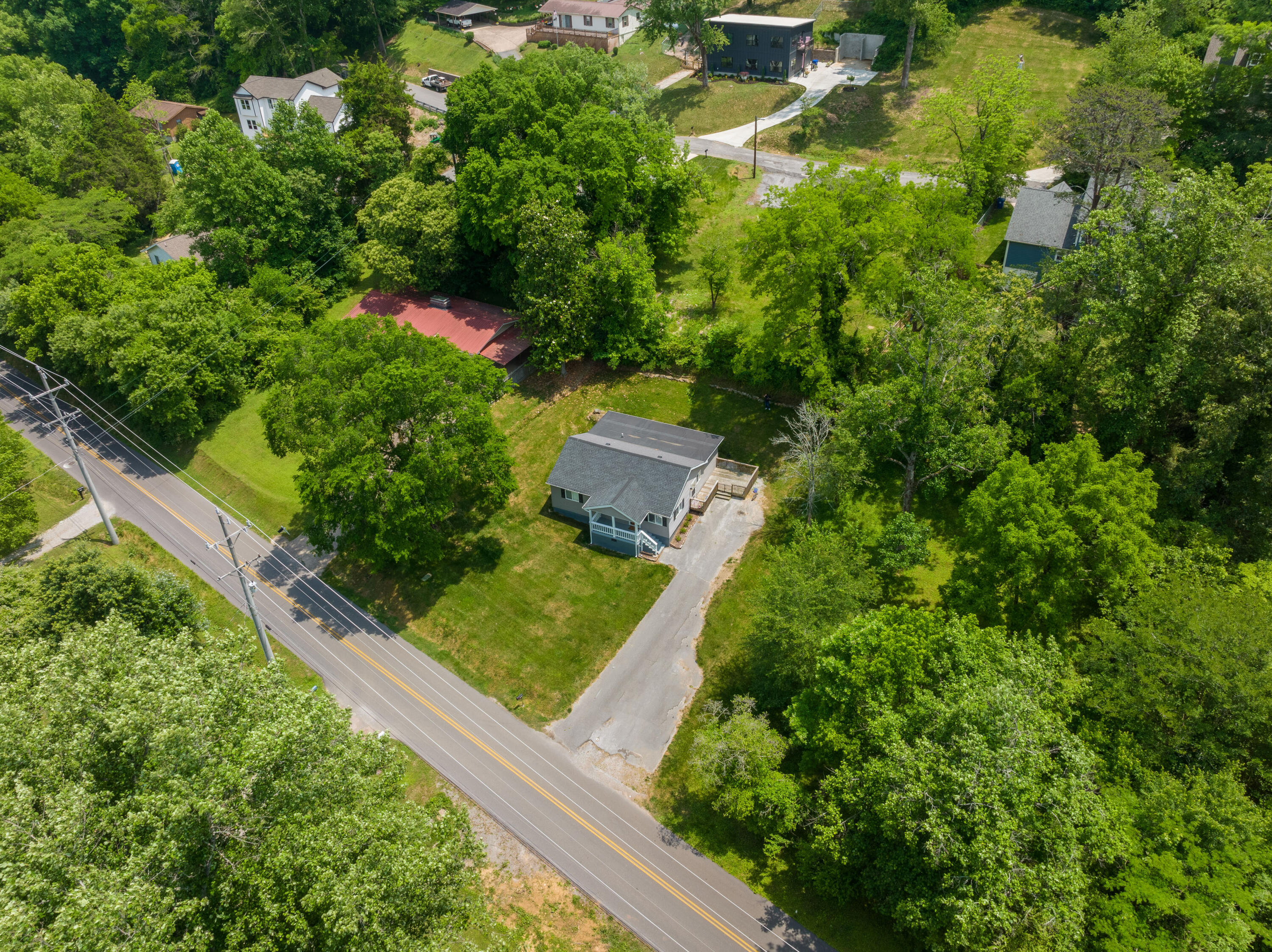 1024 Lullwater Road Chattanooga, TN 37405 - Photo 33 of 36 11 - 1024 Lulwater Rd - Aerials
