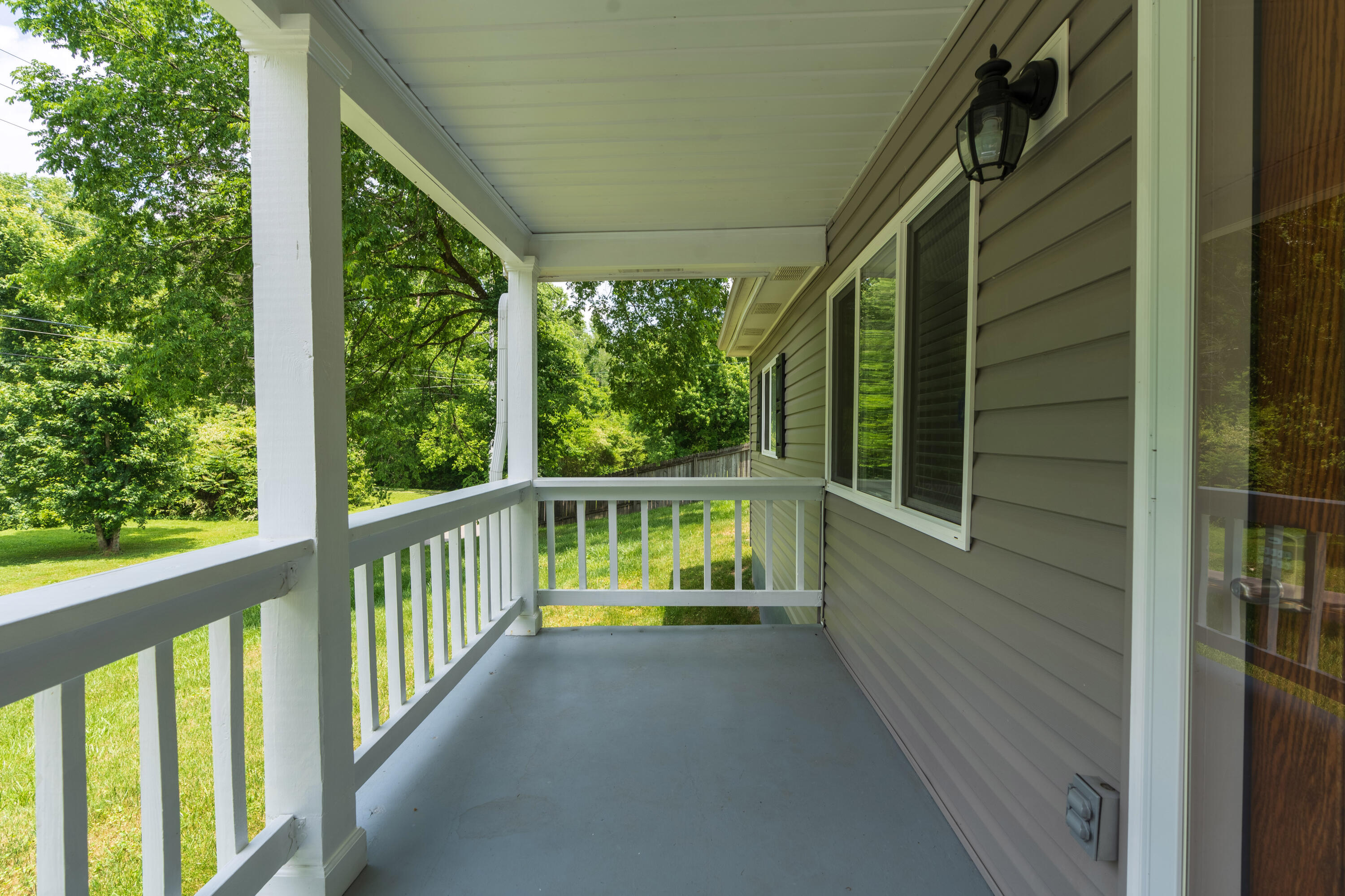 1024 Lullwater Road Chattanooga, TN 37405 - Photo 7 of 36 14 - 1024 Lulwater Rd - Exteriors