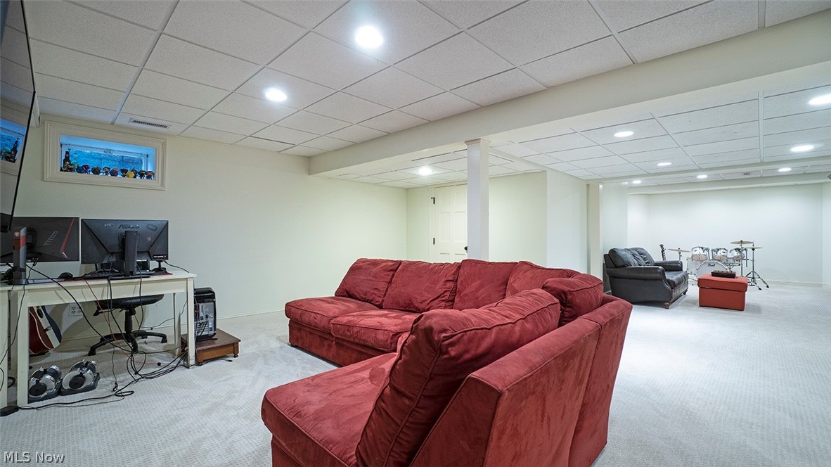 33700 Woodleigh Road Cleveland, OH 44124 - Photo 28 of 35
