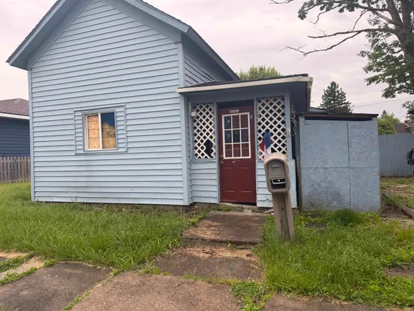 $19,900 | 516 East Grant Street, Hartford City, IN 47348