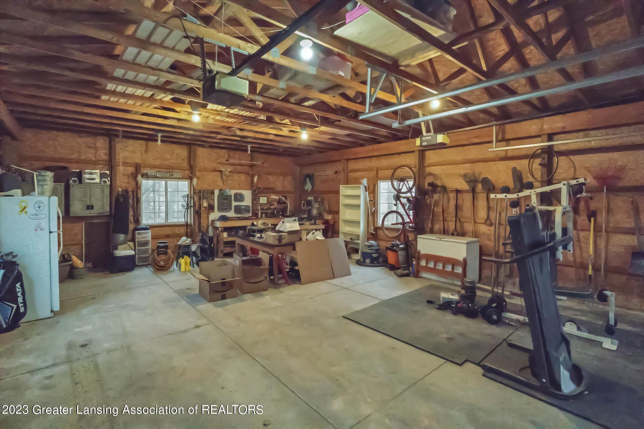 3290 East Howe Road Dewitt, MI 48820 - Photo 36 of 50 36-3290-E-Howe-Rd-DeWitt-MI-48820-Window