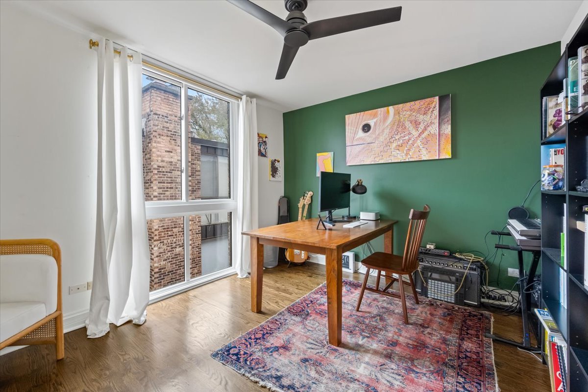 2707 North Racine Avenue, Unit A Chicago, IL 60614 - Photo 14 of 25 Gallery Image 14