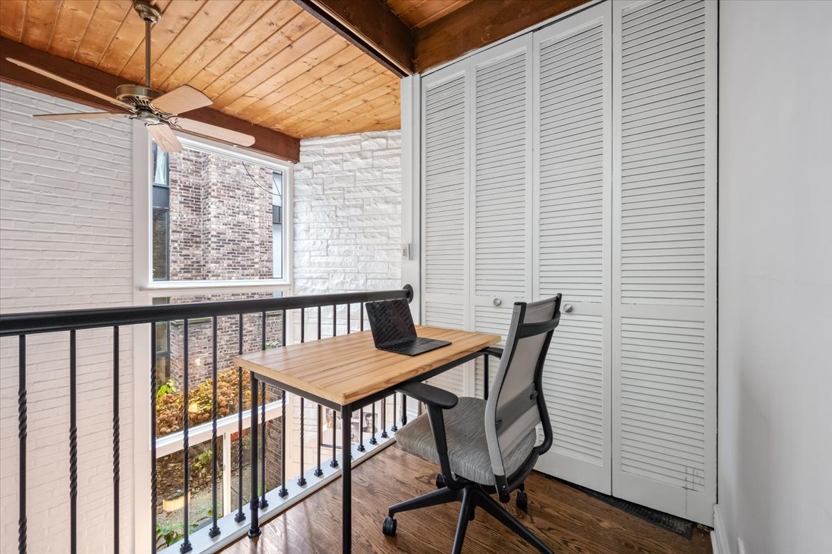 2707 North Racine Avenue, Unit A Chicago, IL 60614 - Photo 15 of 25 Gallery Image 15