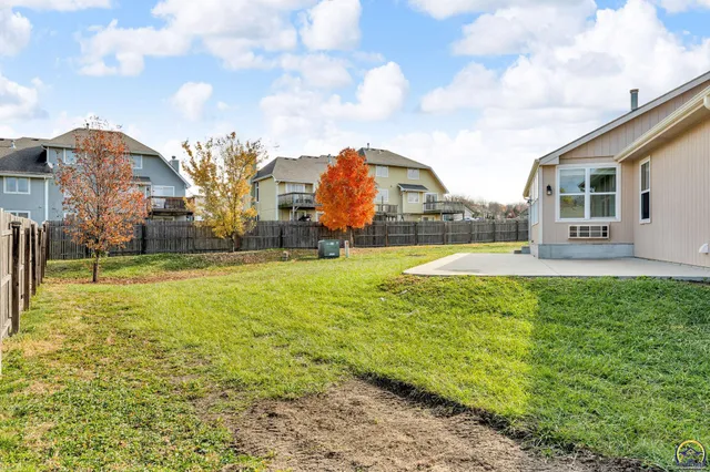 $404,000 | 4218 Southwest Stonybrook Drive, Topeka, KS 66610