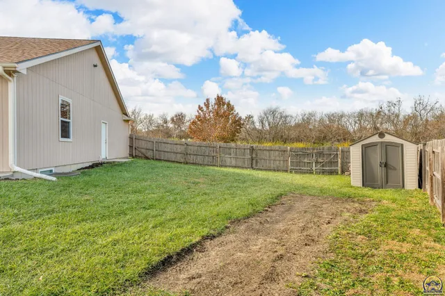 $404,000 | 4218 Southwest Stonybrook Drive, Topeka, KS 66610