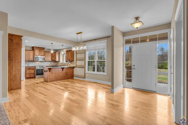 $404,000 | 4218 Southwest Stonybrook Drive, Topeka, KS 66610