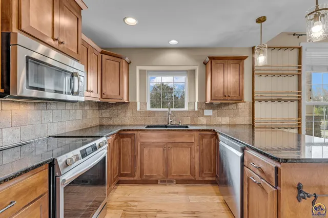 $404,000 | 4218 Southwest Stonybrook Drive, Topeka, KS 66610