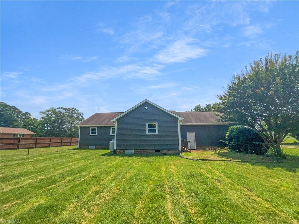 1584 Shady Grove Church Road Winston-Salem, NC 27107 - Photo 8 of 22