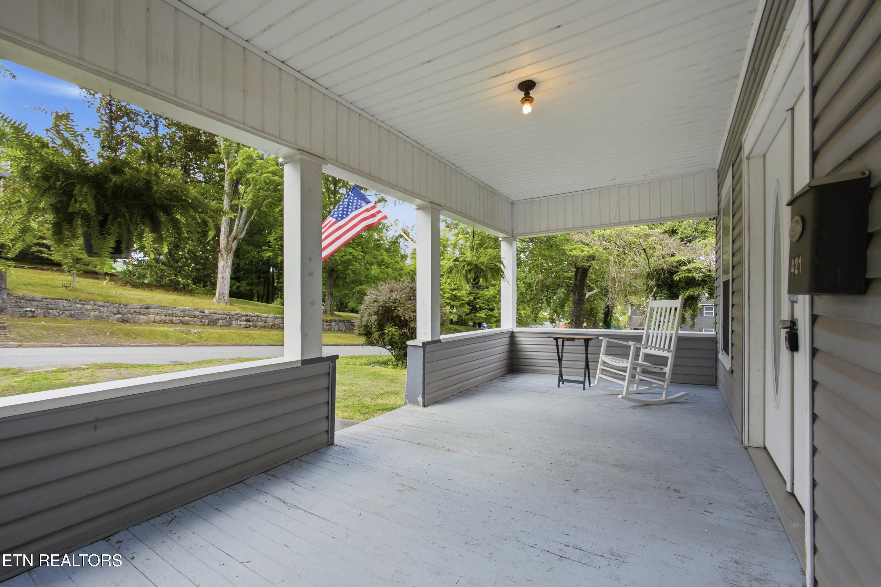421 Cumberland Street Harriman, TN 37748 - Photo 4 of 42 SPOT5650
