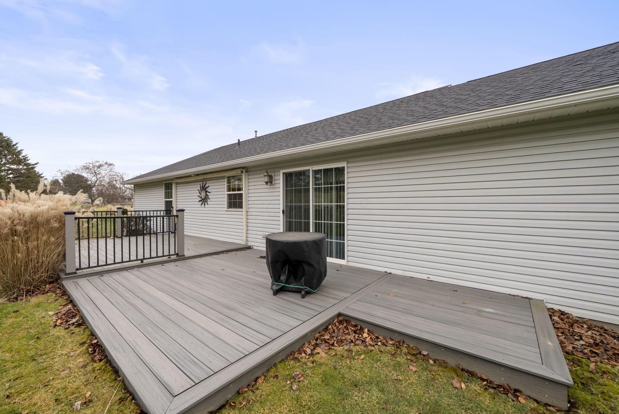5 Compass Point Court Mount Vernon, OH 43050 - Photo 6 of 44 16-web-or-mls-DSC06601