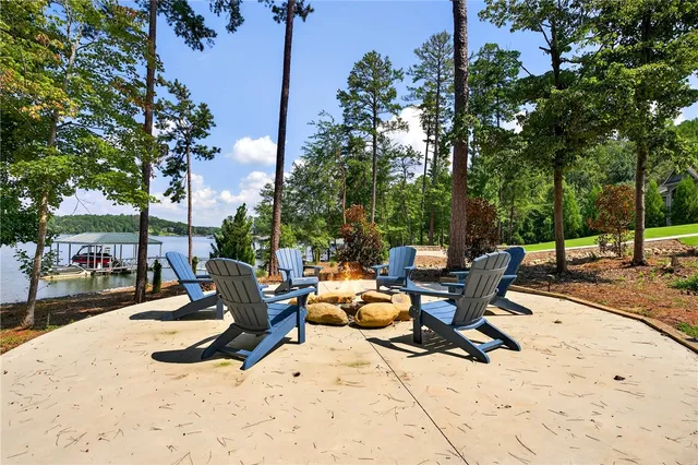 $1,950,000 | 347 McAlister Road, West Union, SC 29696