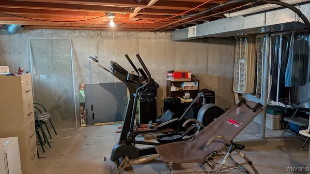 $285,000 | 165 Niagara Shore Drive, Tonawanda, NY 14150