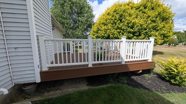 $285,000 | 165 Niagara Shore Drive, Tonawanda, NY 14150