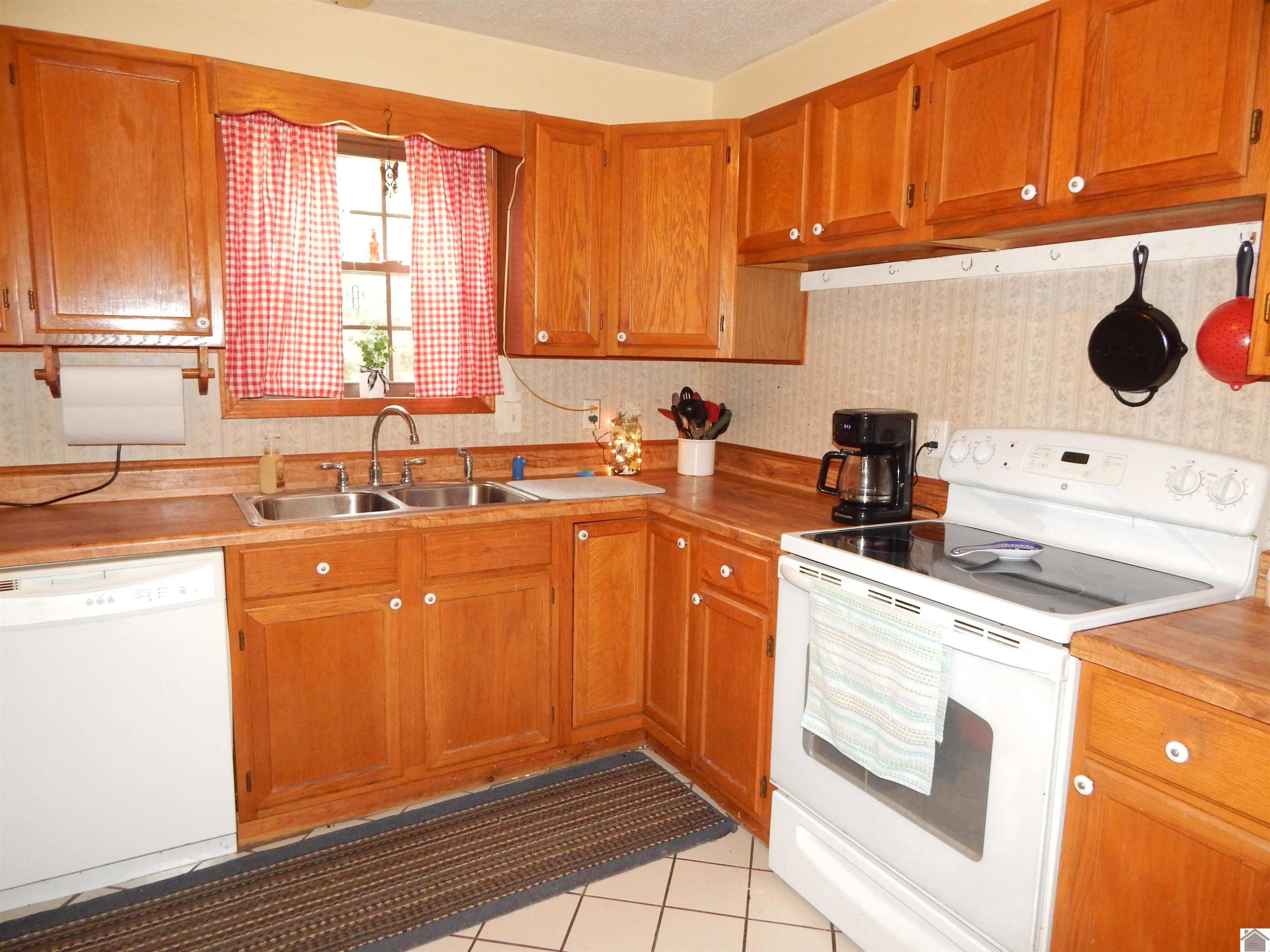 875 Warnick Road Benton, KY 42025 - Photo 16 of 31 Photo 16