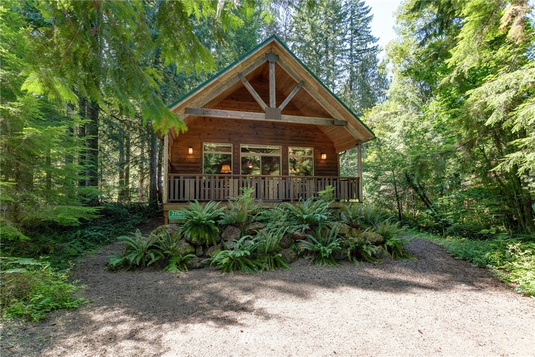 21006 Pinnacle Road Glacier, WA 98244 - Photo 1 of 23 Gallery Image 1