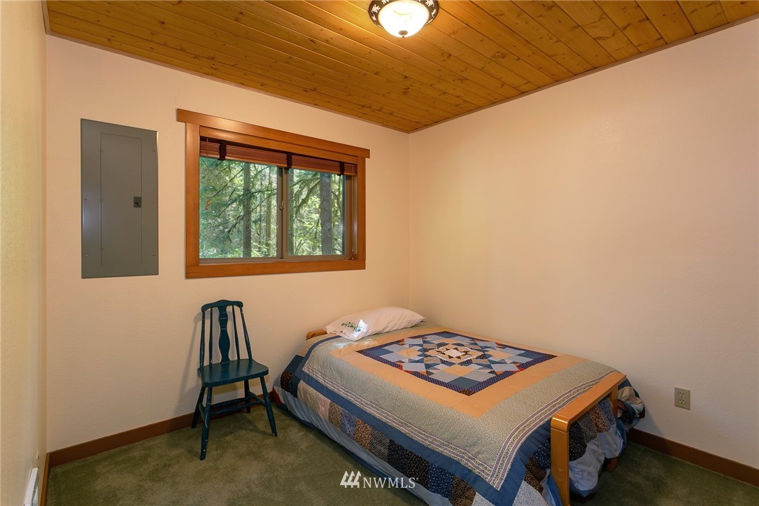 21006 Pinnacle Road Glacier, WA 98244 - Photo 14 of 23 Gallery Image 14