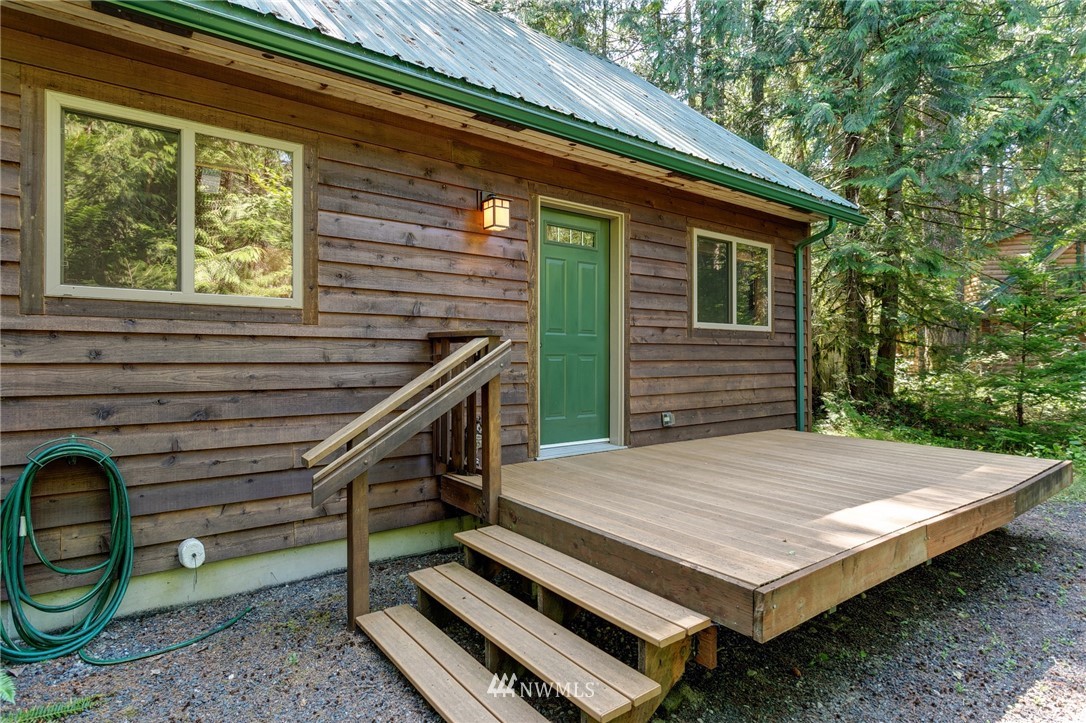 21006 Pinnacle Road Glacier, WA 98244 - Photo 20 of 23 Gallery Image 20