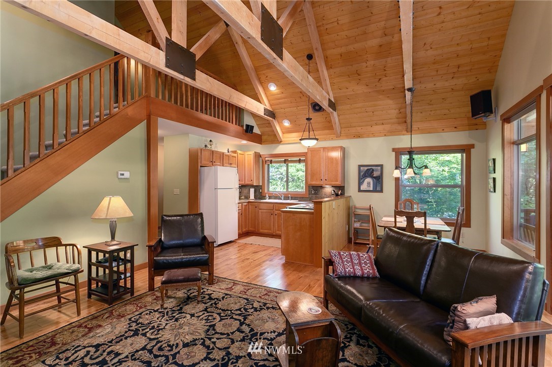 21006 Pinnacle Road Glacier, WA 98244 - Photo 7 of 23 Gallery Image 7