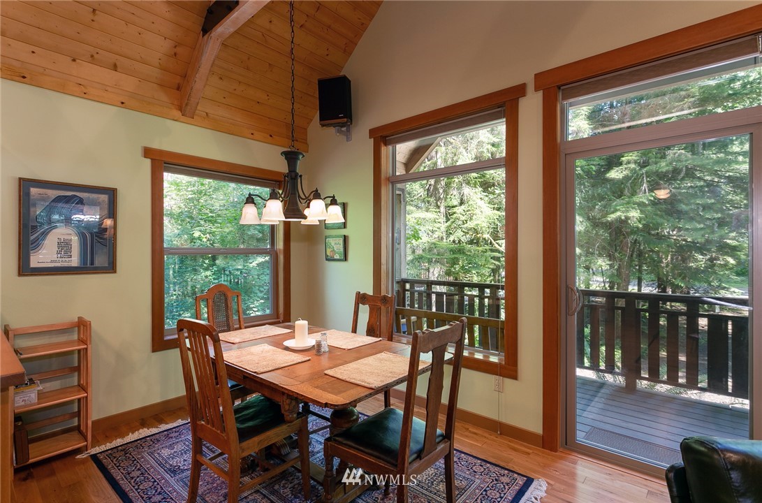 21006 Pinnacle Road Glacier, WA 98244 - Photo 10 of 23 Gallery Image 10