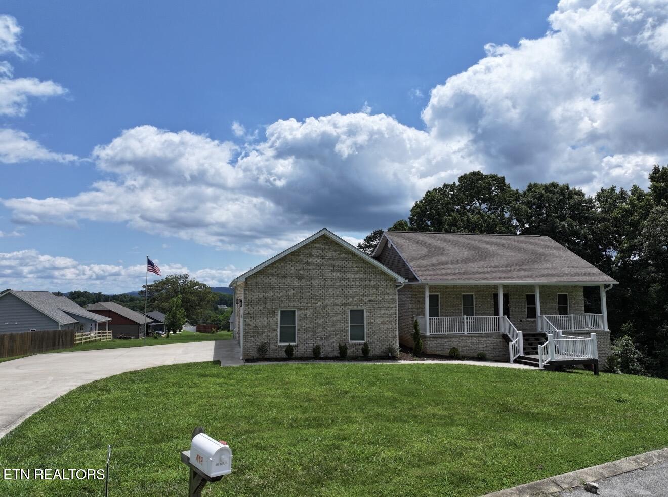 413 Chippewa Lane Rutledge, TN 37861 - Photo 34 of 42 IMG_9242