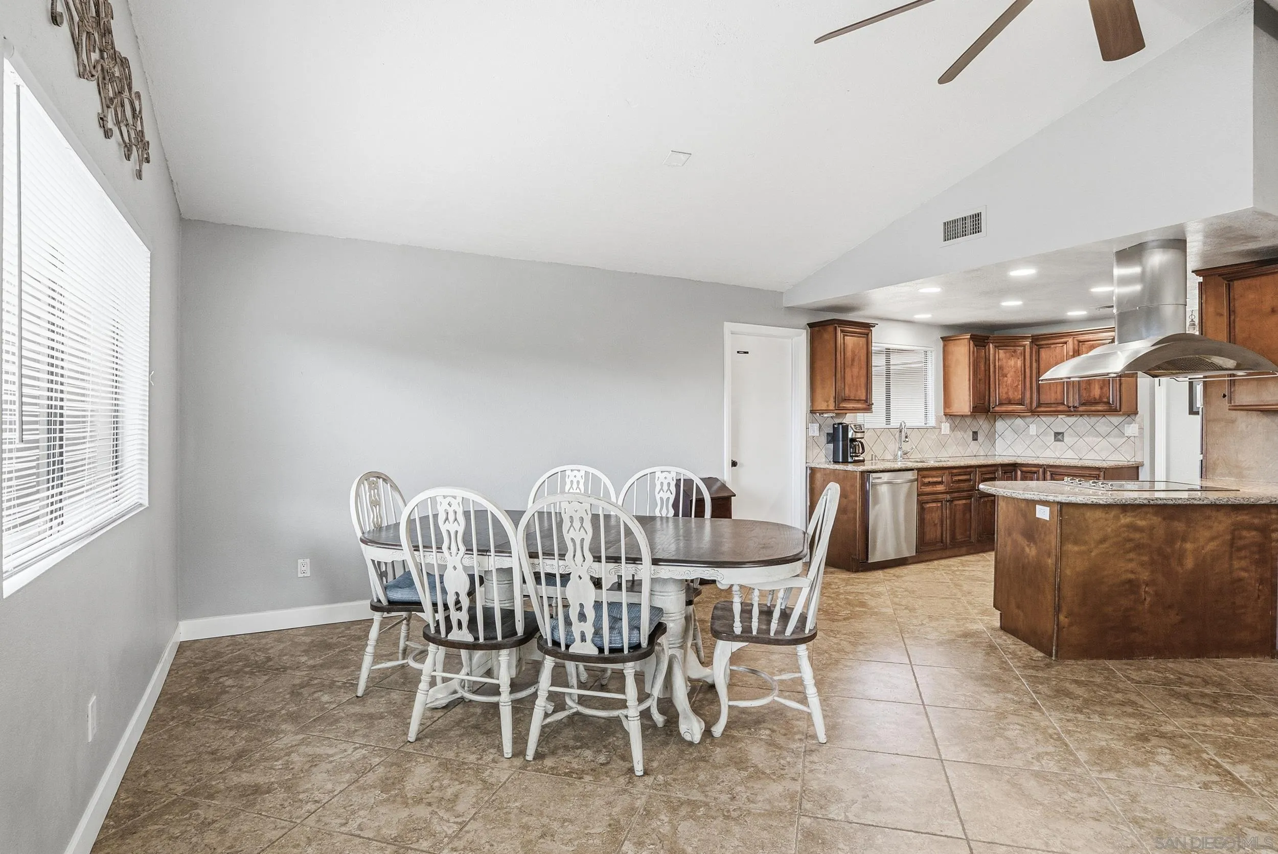 24308 Sargeant Road Ramona, CA 92065 - Photo 12 of 35