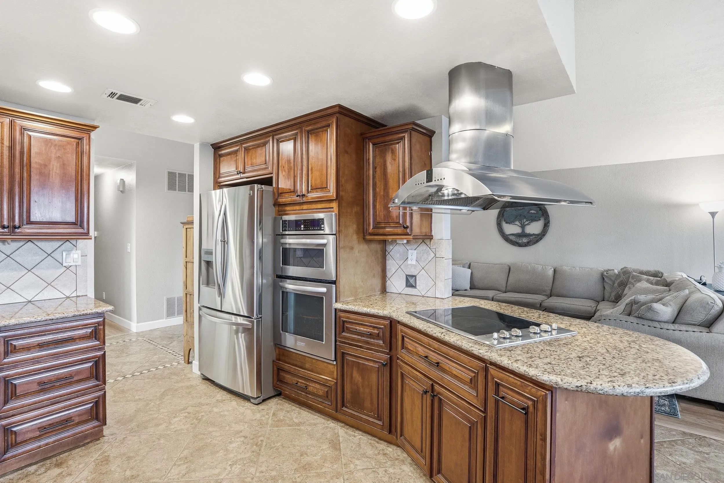 24308 Sargeant Road Ramona, CA 92065 - Photo 7 of 35