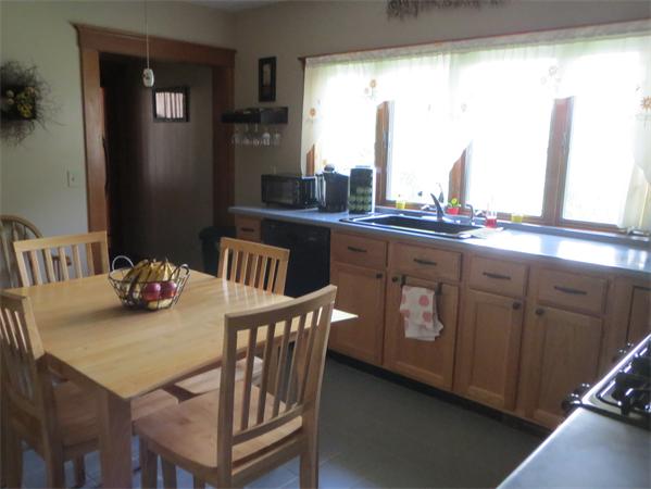 27 Douglas Road Gardner, MA 01440 - Photo 12 of 27 Gallery Image 12