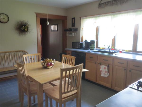 27 Douglas Road Gardner, MA 01440 - Photo 13 of 27 Gallery Image 13