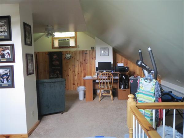27 Douglas Road Gardner, MA 01440 - Photo 18 of 27 Gallery Image 18
