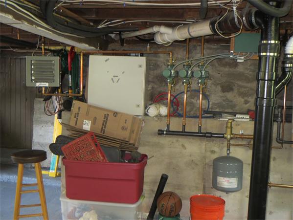 27 Douglas Road Gardner, MA 01440 - Photo 25 of 27 Gallery Image 25