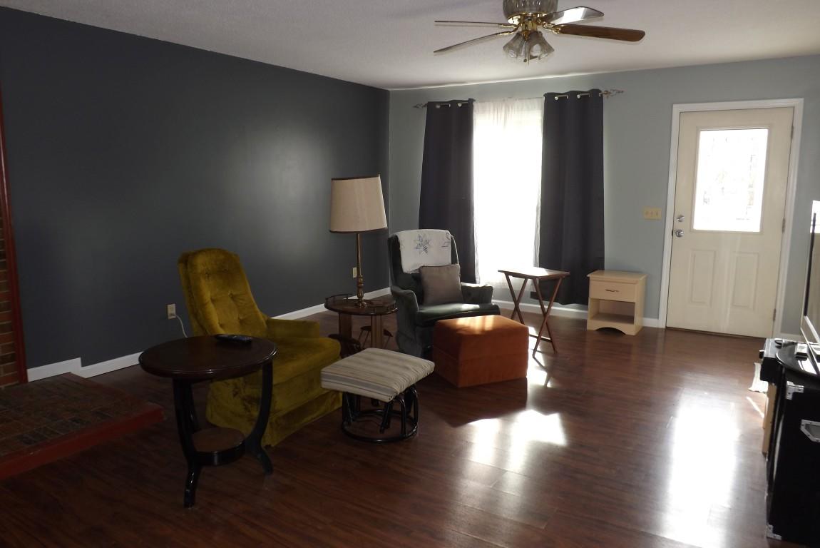 416 Creek Road Spring City, TN 37381 - Photo 2 of 21 living room 2