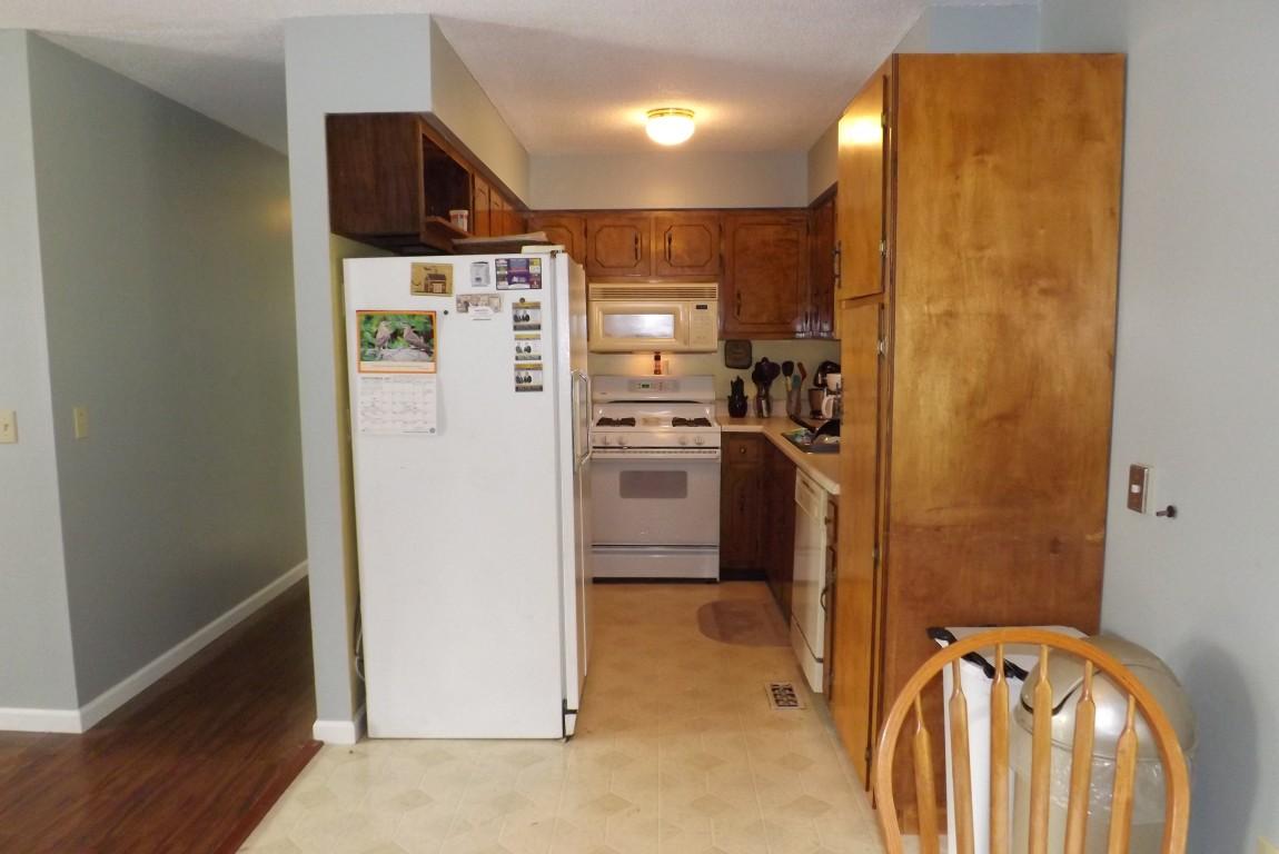 416 Creek Road Spring City, TN 37381 - Photo 5 of 21 kitchen