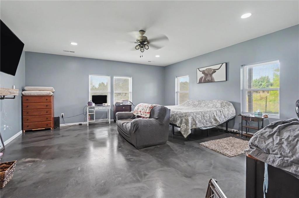2216 Eisenhower Road Ottawa, KS 66067 - Photo 22 of 54