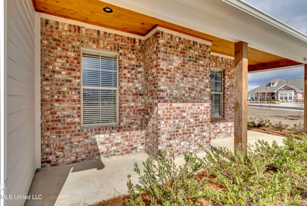 $362,000 | 1821 Freedom Ring Drive, Brandon, MS 39047