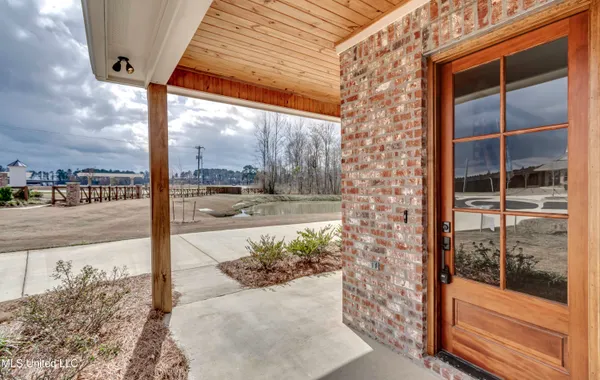 $362,000 | 1821 Freedom Ring Drive, Brandon, MS 39047