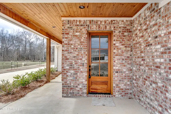 $362,000 | 1821 Freedom Ring Drive, Brandon, MS 39047