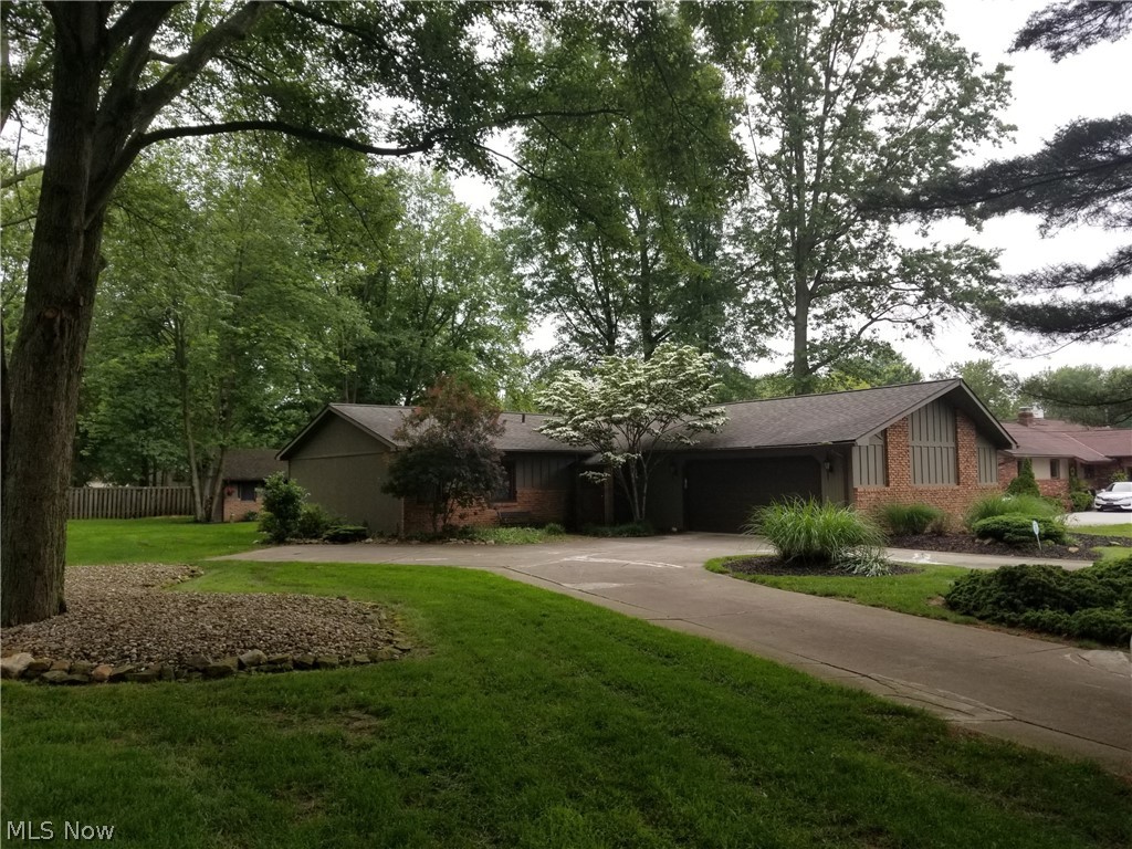 6762 Smith Road Middleburg Heights, OH 44130 - Photo 1 of 25