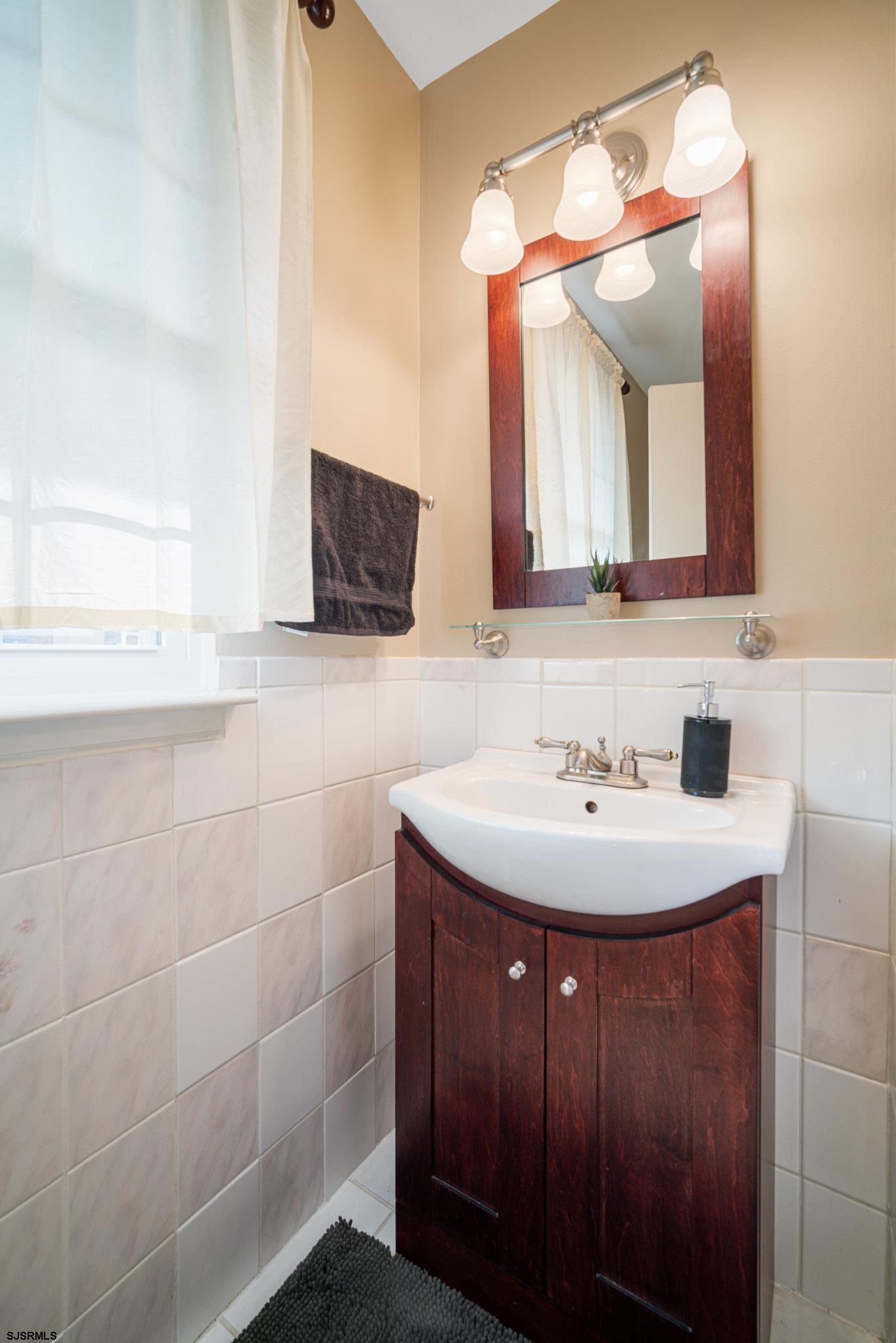 184 Federal Road Galloway Township, NJ 08205 - Photo 14 of 20 Gallery Image 14