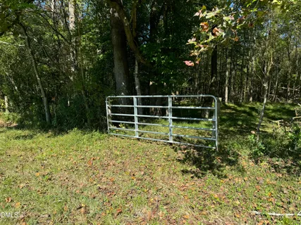 a view of an outdoor space