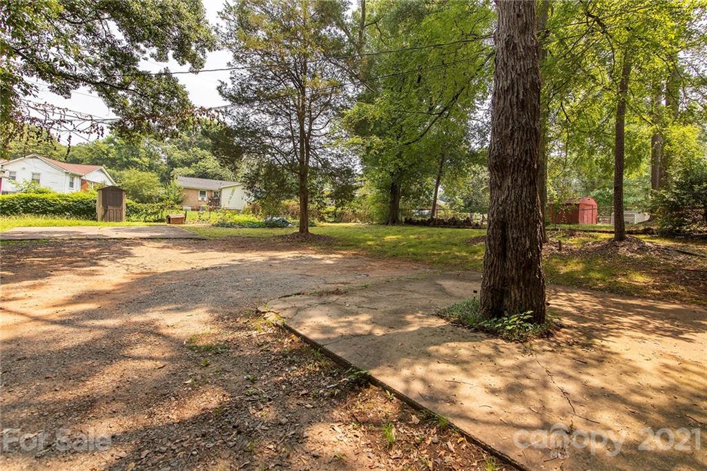 1228 Clanton Road Charlotte, NC 28217 - Photo 15 of 19 Gallery Image 15