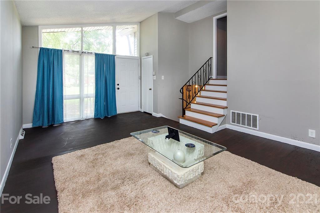 1228 Clanton Road Charlotte, NC 28217 - Photo 3 of 19 Gallery Image 3