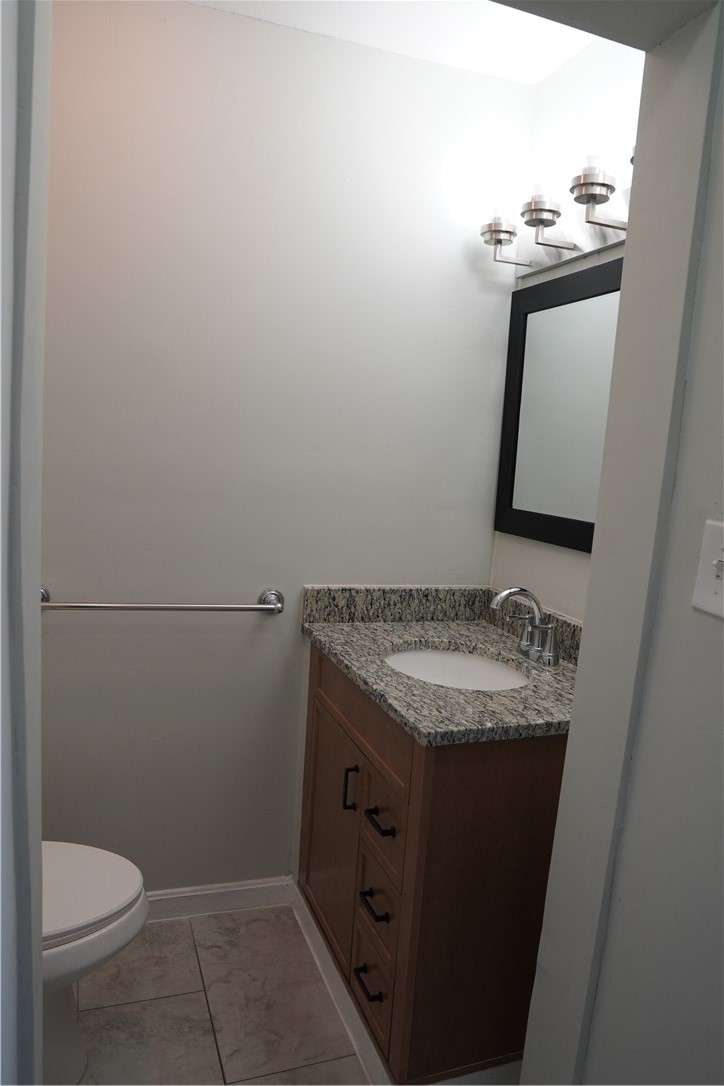 46 Royland Road Warwick, RI 02889 - Photo 20 of 37 Bathroom on 1st floor