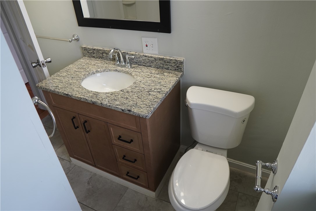 46 Royland Road Warwick, RI 02889 - Photo 26 of 37 Bathroom on 2nd floor