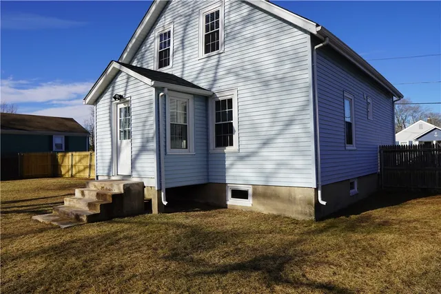 $419,999 | 46 Royland Road, Warwick, RI 02889