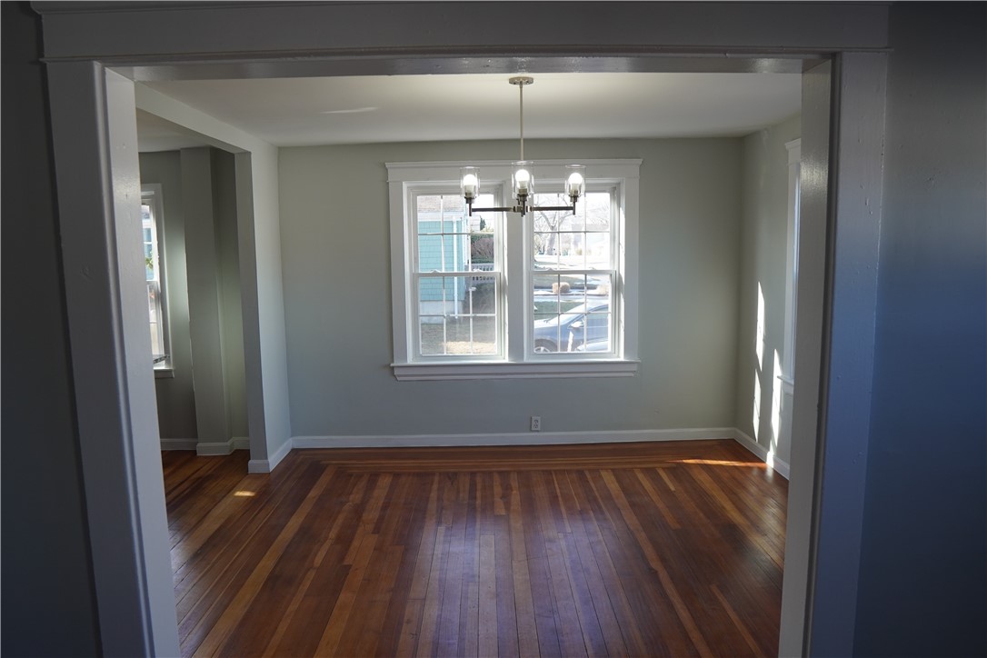 46 Royland Road Warwick, RI 02889 - Photo 9 of 37